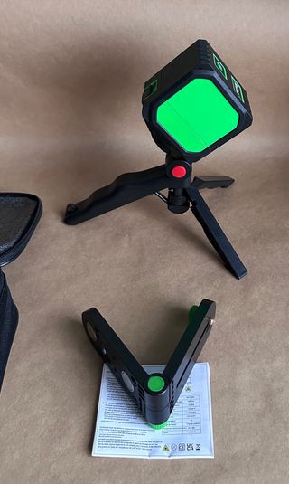 Nivel láser autonivelante hilda + accesorios