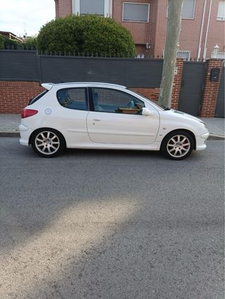 Peugeot 206 2003