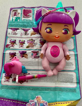 Muñeca Bellie Rosie Rainbow