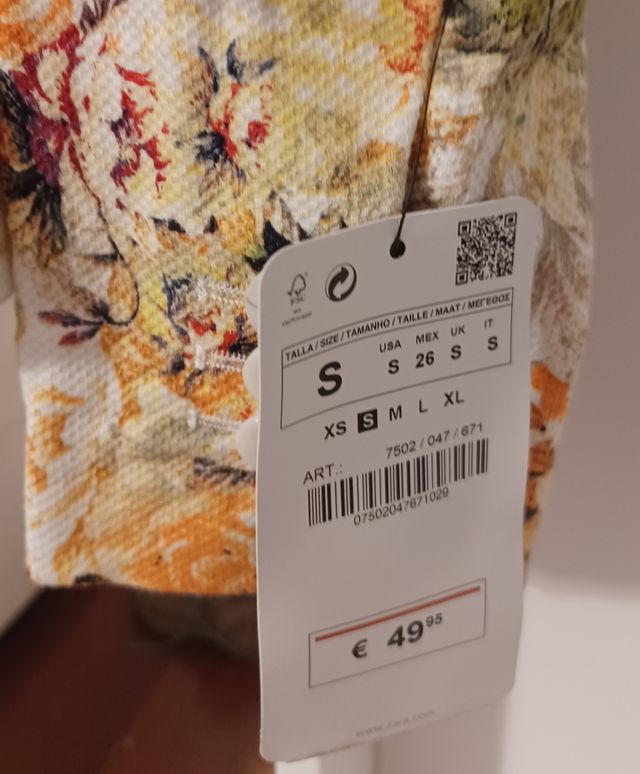 Chaqueta Zara Basic flores-S