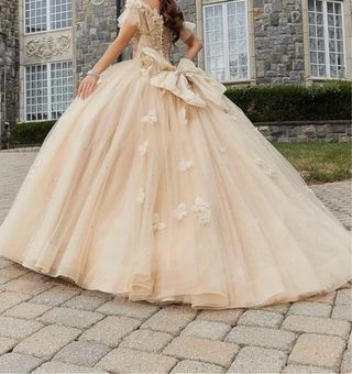 Vestido bella Quinceañera beige/dorado