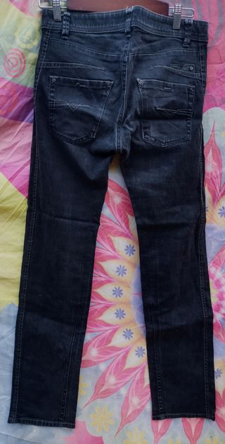 4 PANTALONES:AZUL/ MORADO/VAQUEROS/1X1€/3X2€
