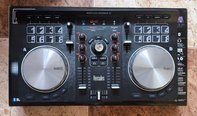 Mesa de mezclas Hercules Universal DJ