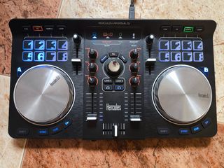 Mesa de mezclas Hercules Universal DJ