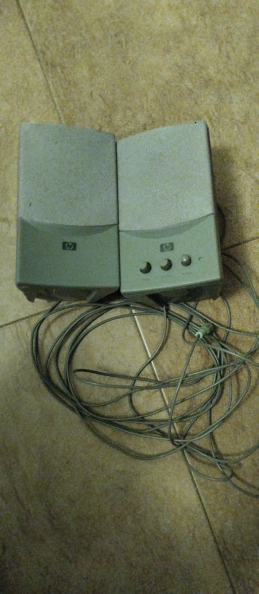 Altavoces HP ordenador