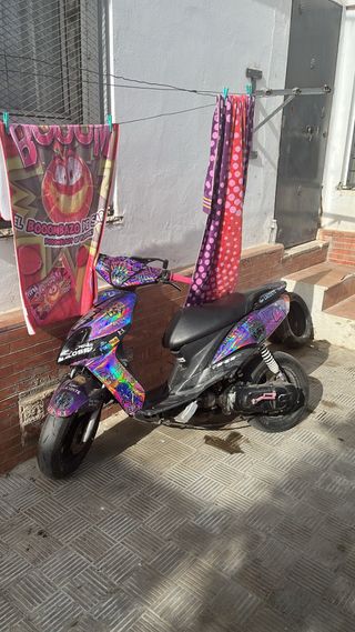 Scooter Yamaha Jog RR - Impecable