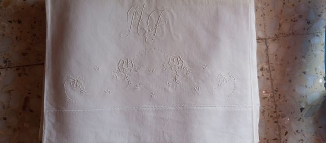 Sábanas lino blanco - Bordadas de 90 Con almuadon