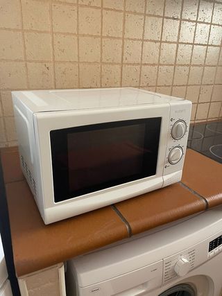 Microondas KUNDT - Blanco