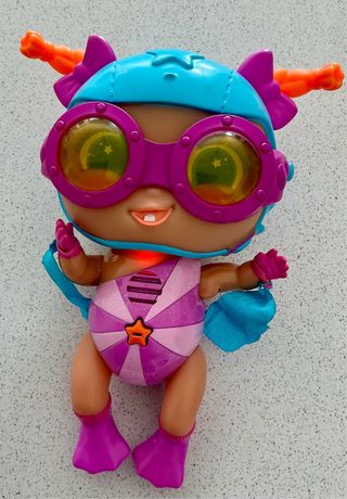 Muñeca Bellie Lily-Splash!