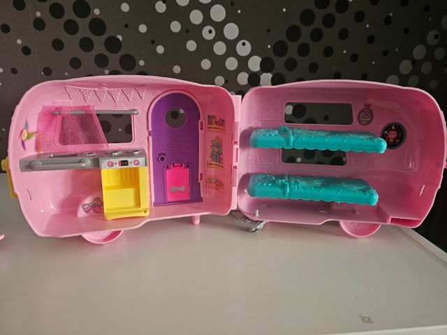 Caravana y coche Chelsea Barbie