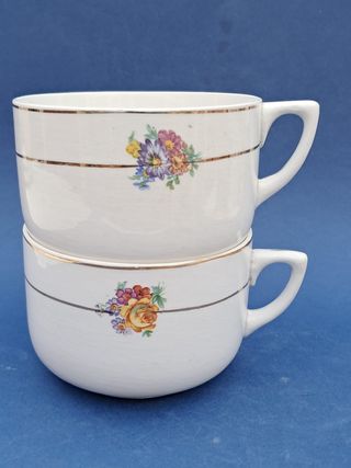 BLEA PORTONS. Pareja de tazas antiguas de  Gijón