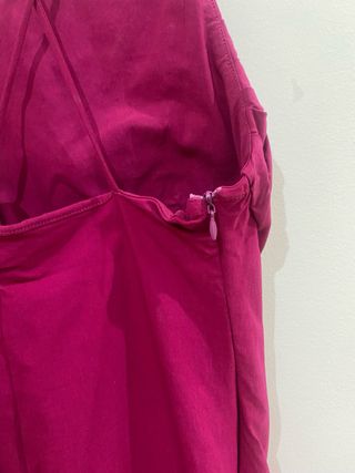 Vestido corto buganvilla ajustado.