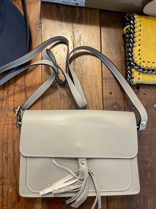 Bolso bandolera gris
