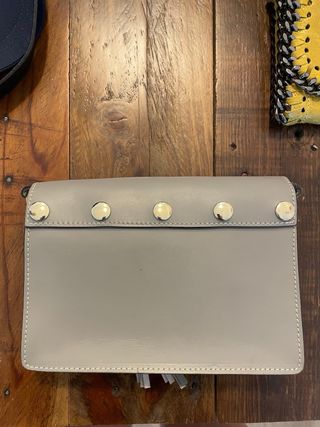 Bolso bandolera gris