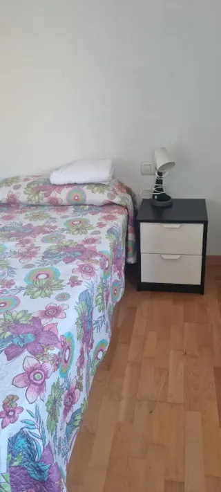 HABITACIÓN alquiler 1 CHICA-BARCELONA