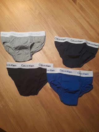 4 slips Calvin Klein - S/M nuevos a estrenar.