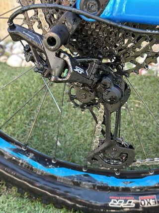 Bicicleta Giant Trance E2+ pro eléctrica. talla XL