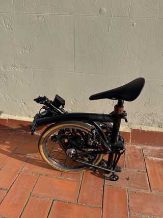 Brompton Negra + Sillín