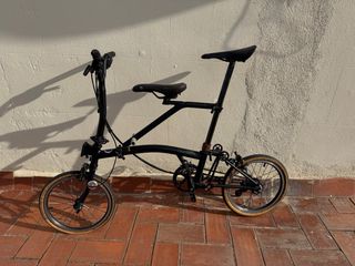 Brompton Negra + Sillín