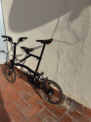 Brompton Negra + Sillín