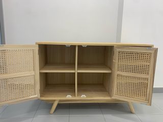 Mueble mimbre-madera