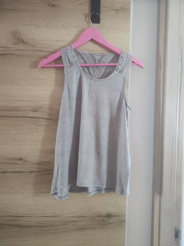 Top gris encaje - Tirantes