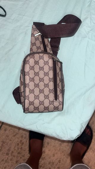 Riñonera Gucci marrón beige