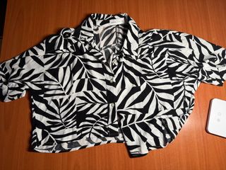 Camisa negra y blanca - Talla S