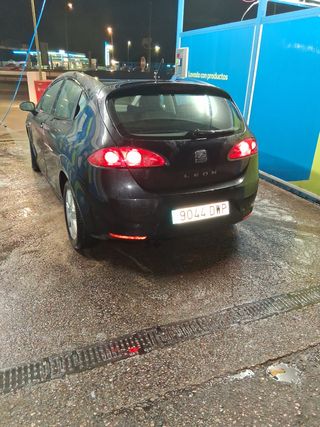 SEAT Leon 2006 140cv acecto cambios pegatina B