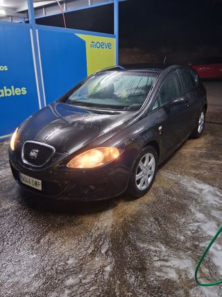 SEAT Leon 2006 140cv acecto cambios pegatina B