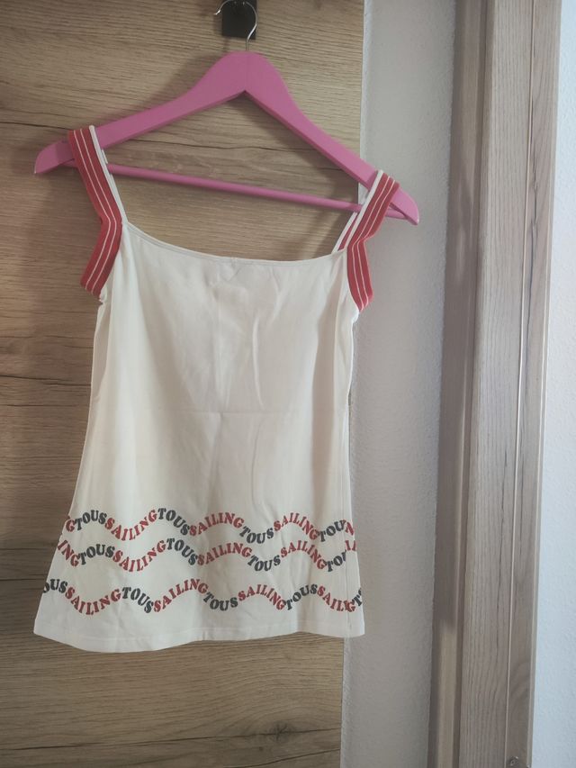 Camiseta tirantes roja y blanca