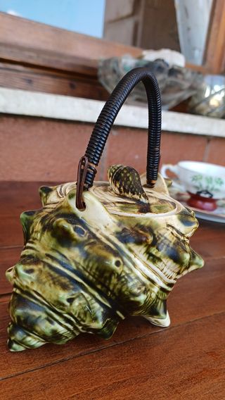 Teiera vintage a conchiglia
