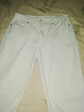Pantalón  Vaquero pana Fina