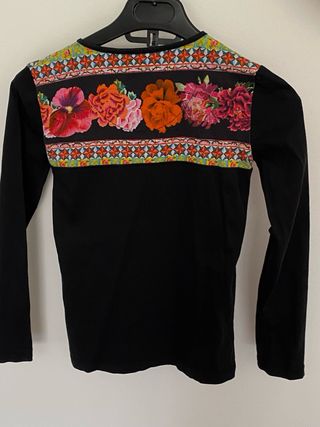 Camiseta Desigual lentejuelas niña