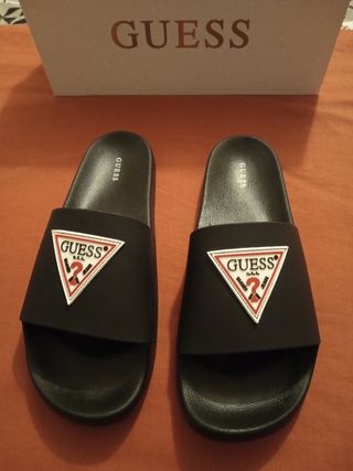 Chanclas Guess - Negras nuevas 