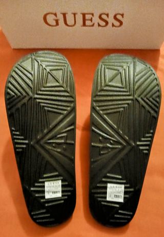 Chanclas Guess - Negras nuevas 