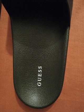 Chanclas Guess - Negras nuevas 