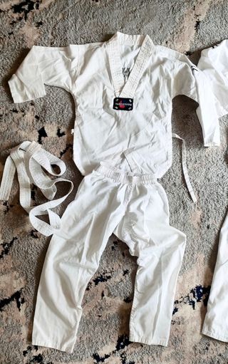 2 Dobok Taekwondo 130cm - Blanco
