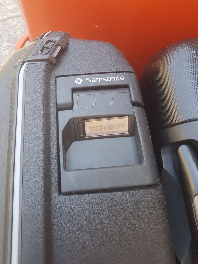 5 Maletas usadas 50€ cada una

