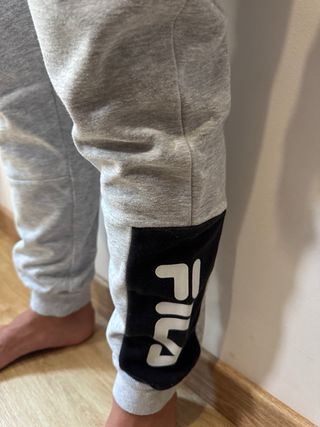 Pantalón chándal gris