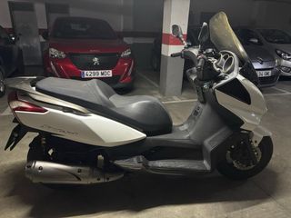 Kymco Super Dink 125 - Moto MaxiScooter