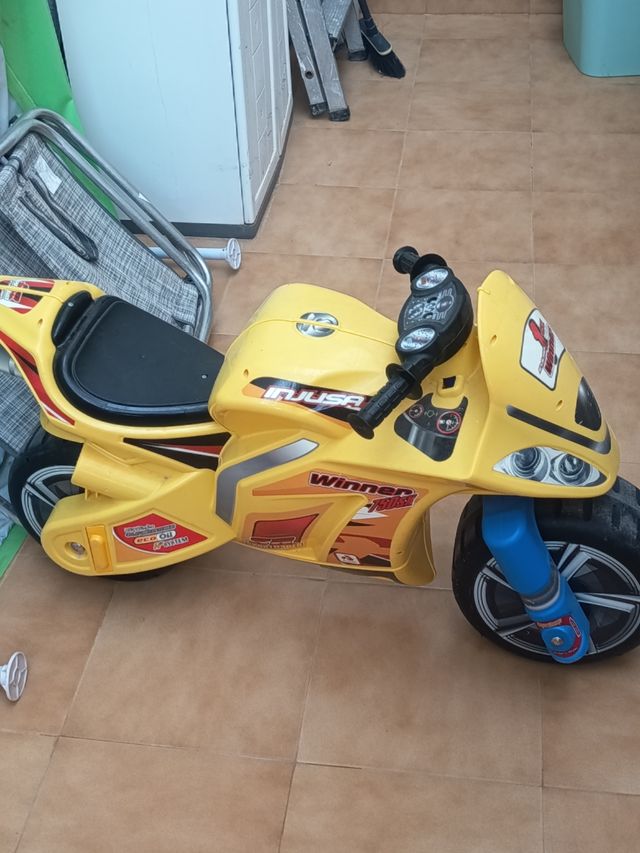 Moto infantil  juguete