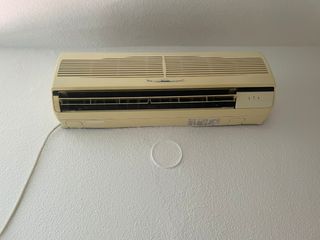 Aire acondicionado Firstline beige