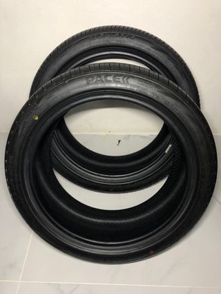 Neumáticos 195/45 R16 con muy poco uso.