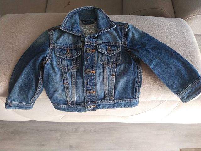 Cazadora vaquera bebé. Talla 92