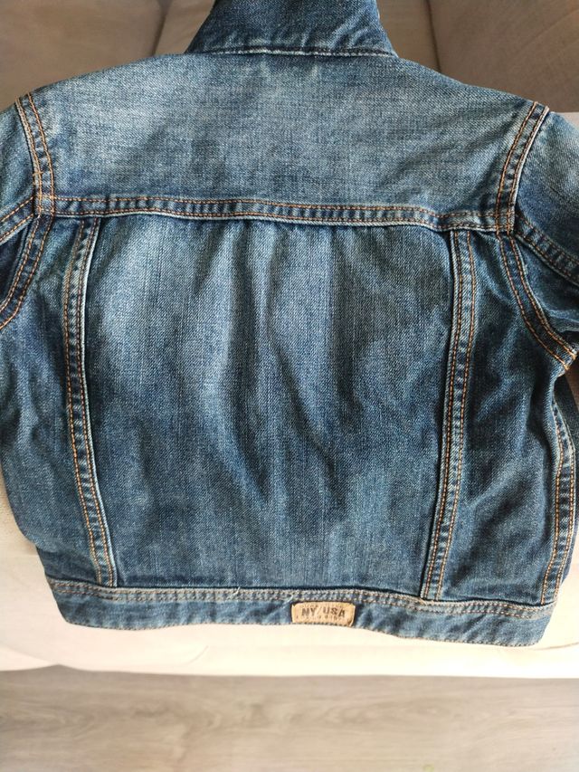 Cazadora vaquera bebé. Talla 92