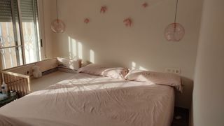 Dos lámparas colgantes vidrio rosa