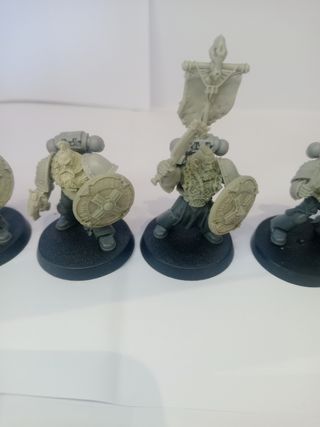 Lobos espaciales, forge world y spellcrow 
