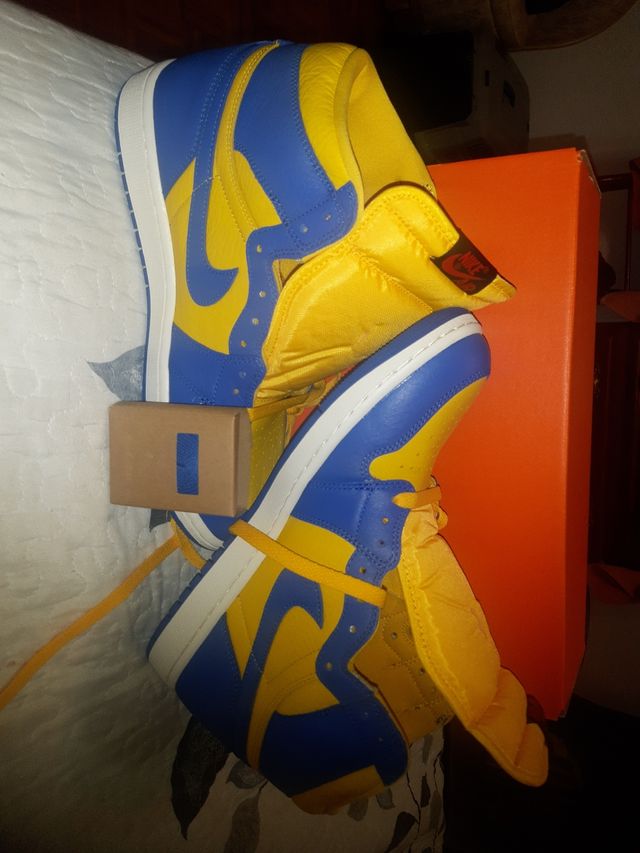 Air Jordan 1 Retro High OG Azul-Amarillo