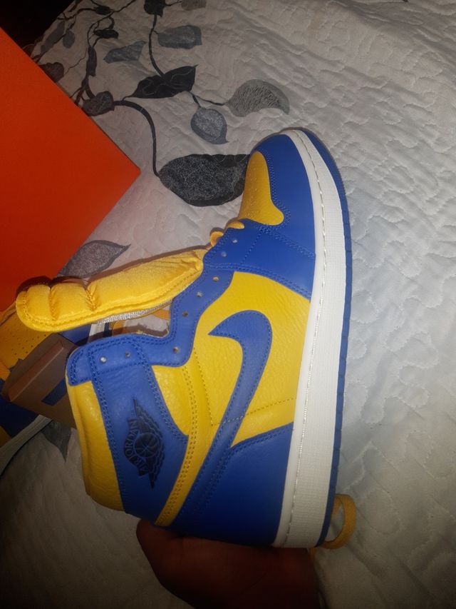 Air Jordan 1 Retro High OG Azul-Amarillo